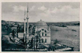 Istanbul. Dolma Bahçe camii-Mosquée de Dolma-Bagtsché