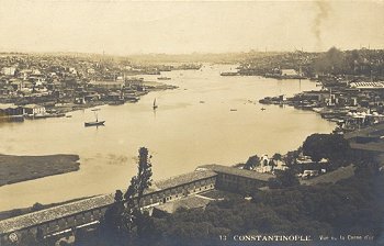 13 Constantinople. Vue de la Corne d'or